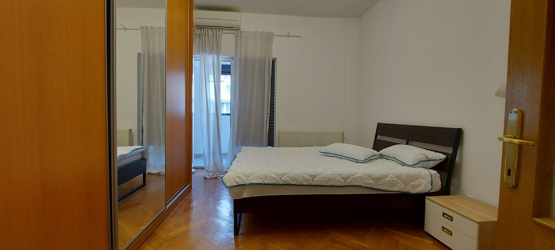 De Inchiriat apartament | 2 dormitoare, 2 bai | Ultracentral - Poză 11
