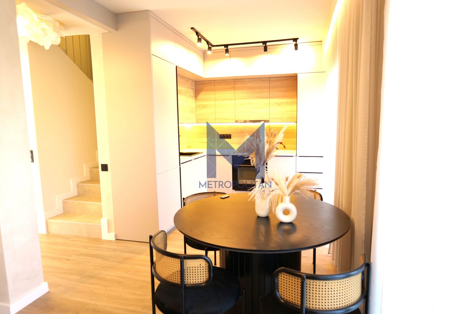 De vânzare casă deosebită 4 camere în localitatea Florești - Poză 5