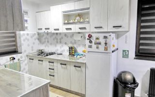 Casa de vacanta / Pensiune de vânzare la 12km de Sibiu - Poză 2