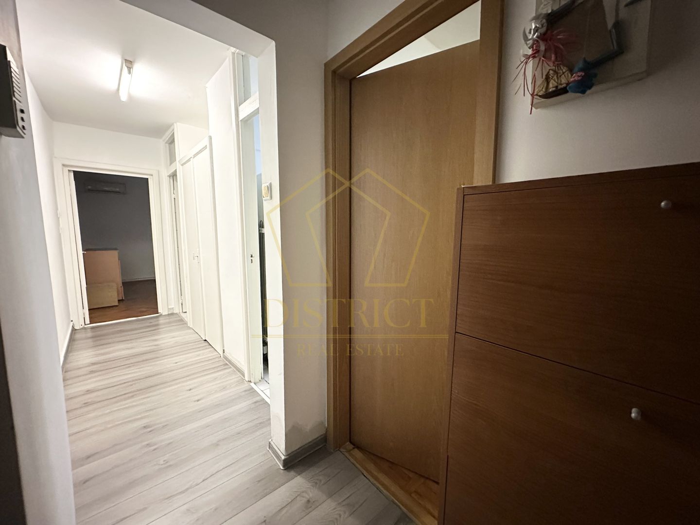 Apartament spatios cu 2 camere | Zona Girocului - Poză 11