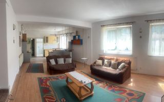 Apartament deosebit la 5 minute de Piata Sfatului - Poză 1