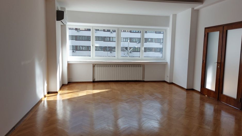 Apartamentul 'BOHEMIEN" , Universitate- Magheru, ideal birouri - Poză 1