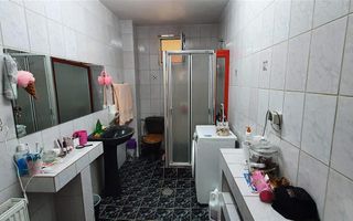 Casa 7 camere D+P+1E+M 800 mp teren zona Schit - Poză 7