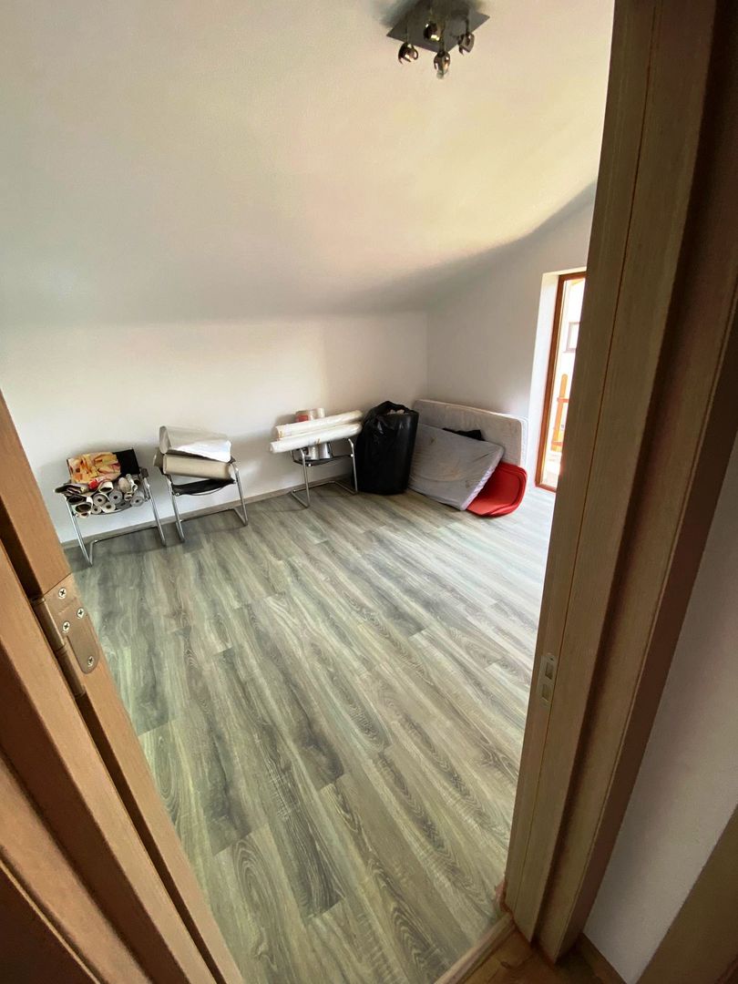 Casa tip duplex in Stupini - Poză 12