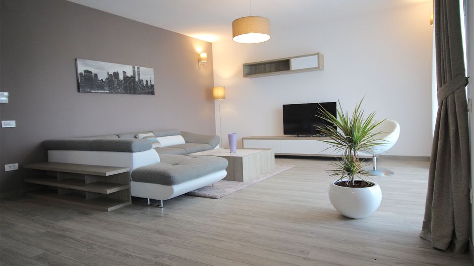 Apartament cu 3 camere de închiriat în zona Nord - Poză 1