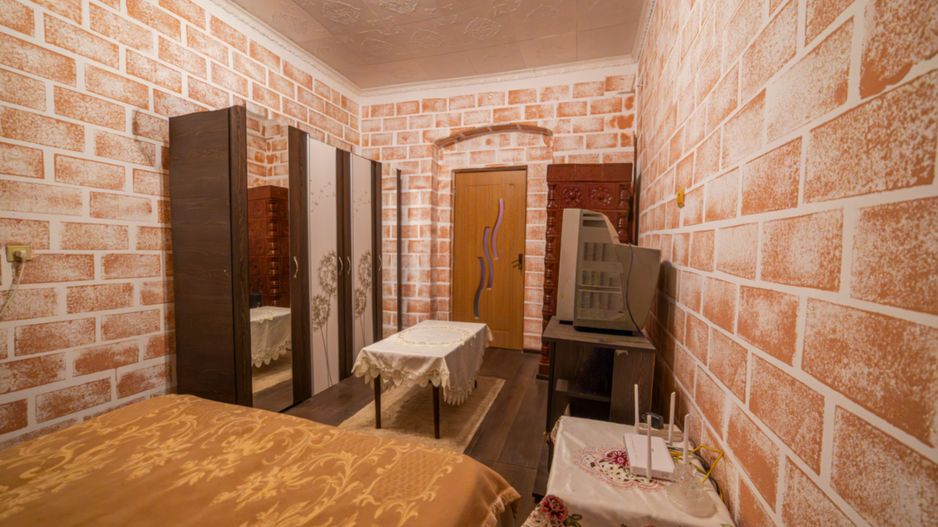 Apartament 3 Camere La Casa | Curte | Pod + Beci Mare | COMISION 0% - Poză 9