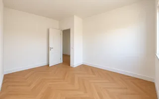 Despartit prin camera tehnica. 5 camere, 3 bai. Dotari premium. - Poză 15
