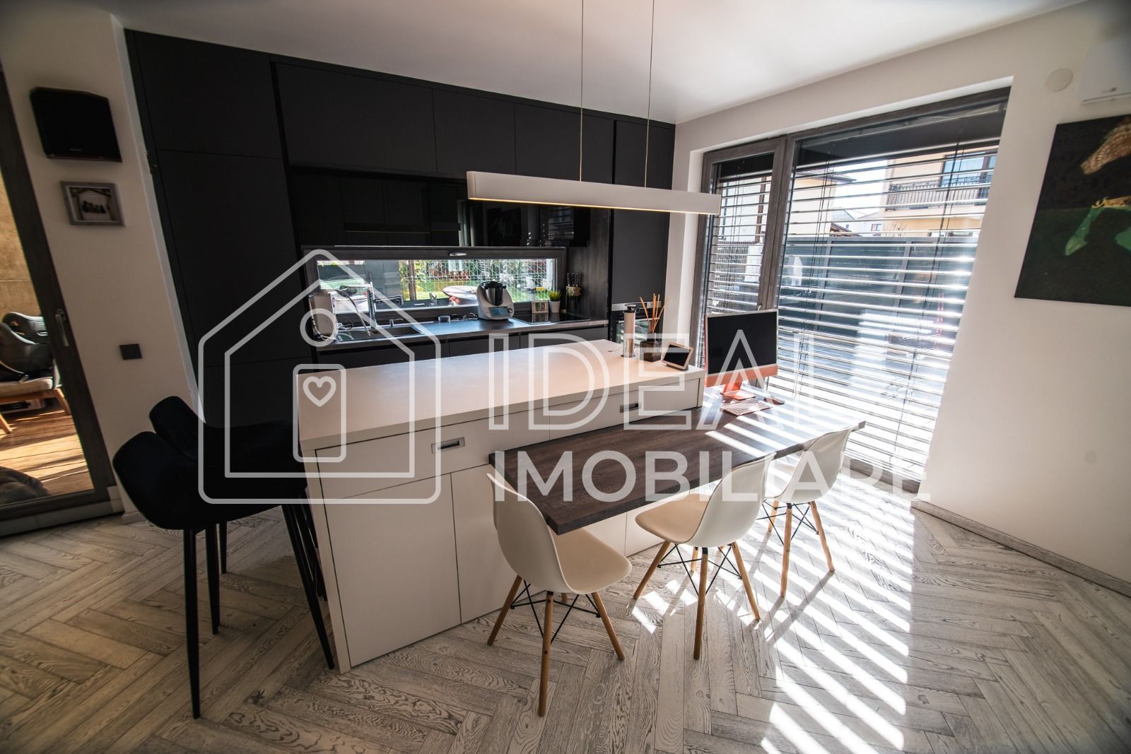 Casa Moderna cu 4 camere si terasa, zona Pictor Brana, Selimbar - Poză 6