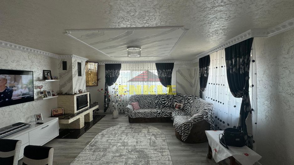 Casă de vânzare – Zona Lebăda - Poză 1