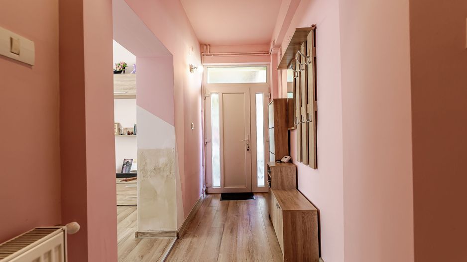 REZERVAT!Apartament 2 camere spatios la casa individuala zona centrala - Poză 7