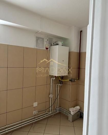 Inchiriere 4 camere/Ultracentral/Rond Alba Iulia/Pretabil firma - Poză 4