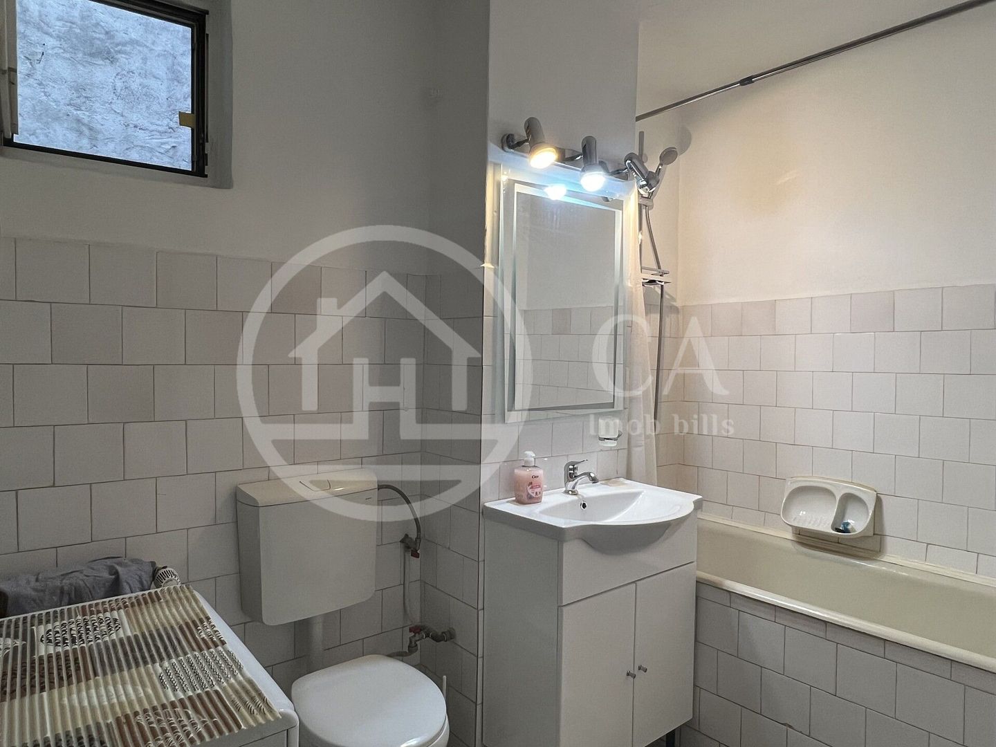 Apartament cu 3 camere de inchiriat Calea Aradului Oradea - Poză 3