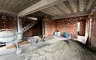 Duplex de vanzare 4 camere, 2 bai, teren 240 mp, intrare Chinteni - Poză 8