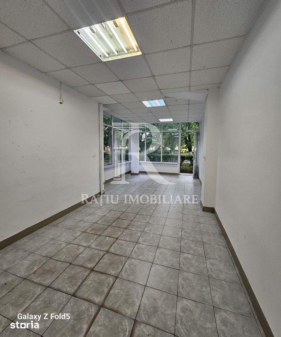 Spațiu comercial de închiriat | Bulevardul Dacia | 2 încăperi | Acces - Poză 2