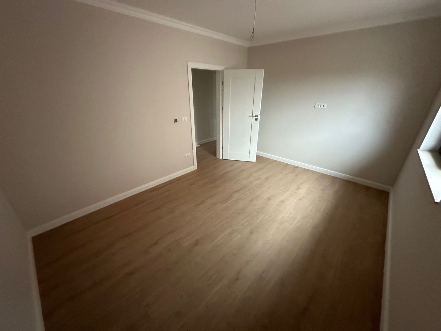 CASA TIP DUPLEX DESPARTIT PRIN GARAJ - Poză 39