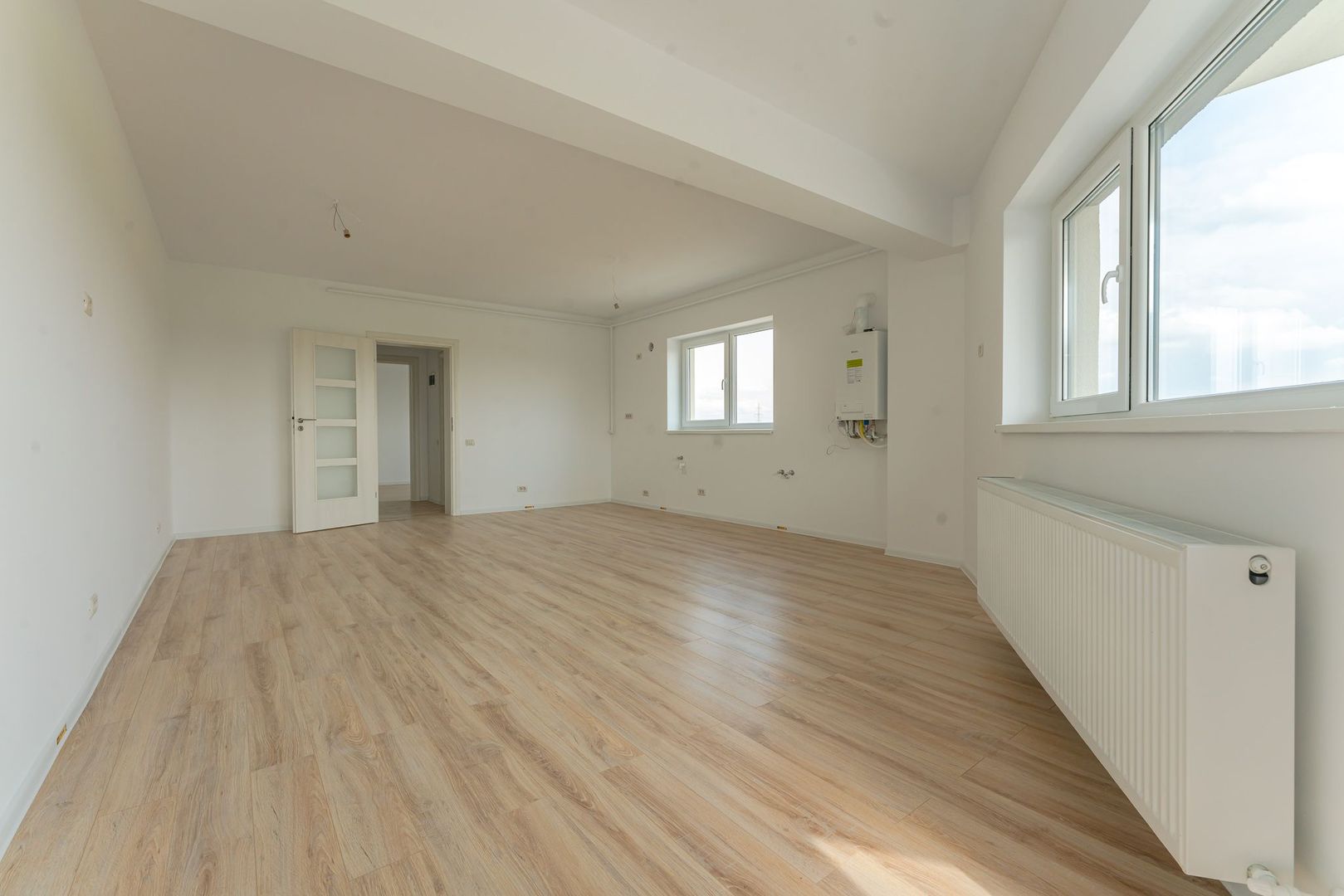 Apartament in bloc nou cu loc de parcare - Poză 4