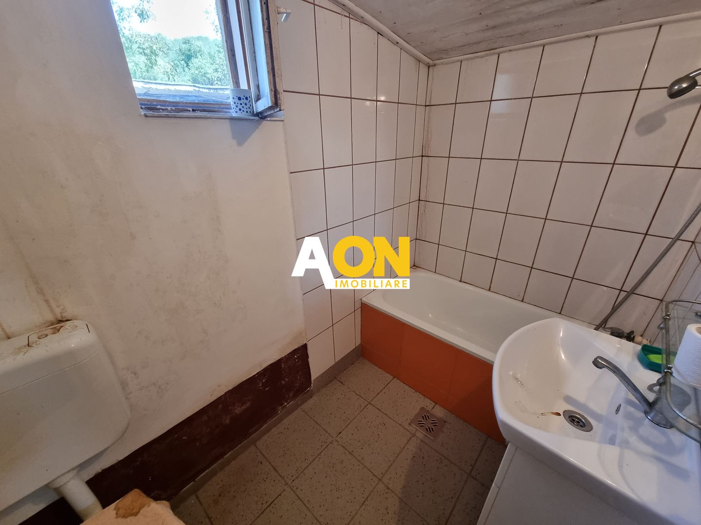 De vanzare casa 4 camere, 2150mp teren, Oarda de Sus - Poză 10
