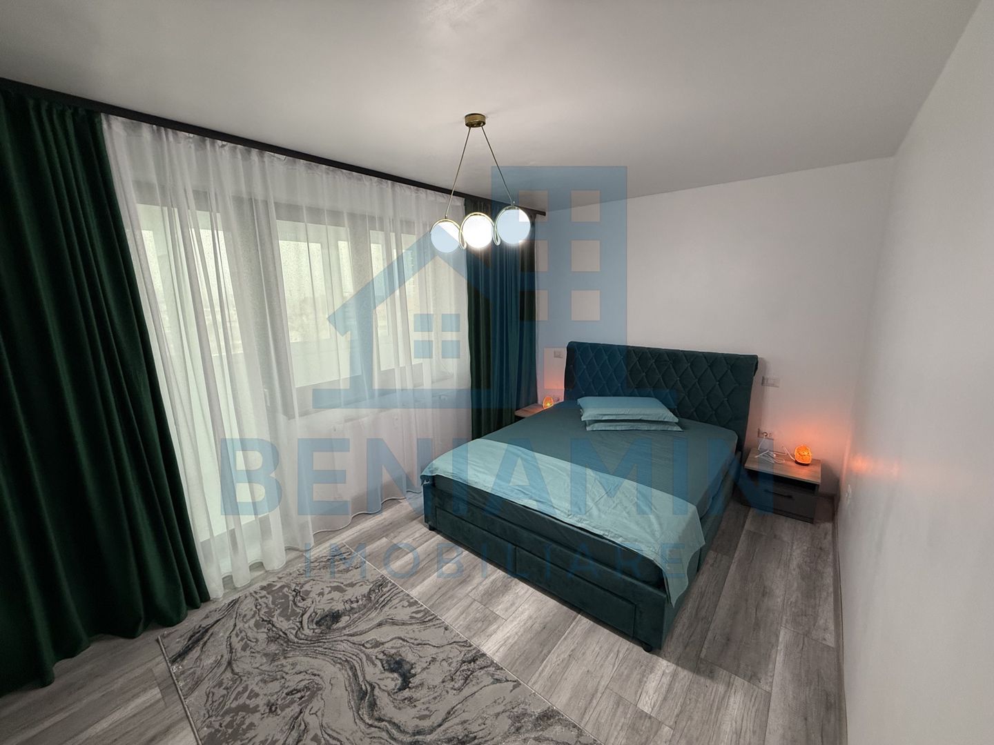 4 camere - 93mp - mobila - utilat - lux - Hotel Ramada - Poză 5
