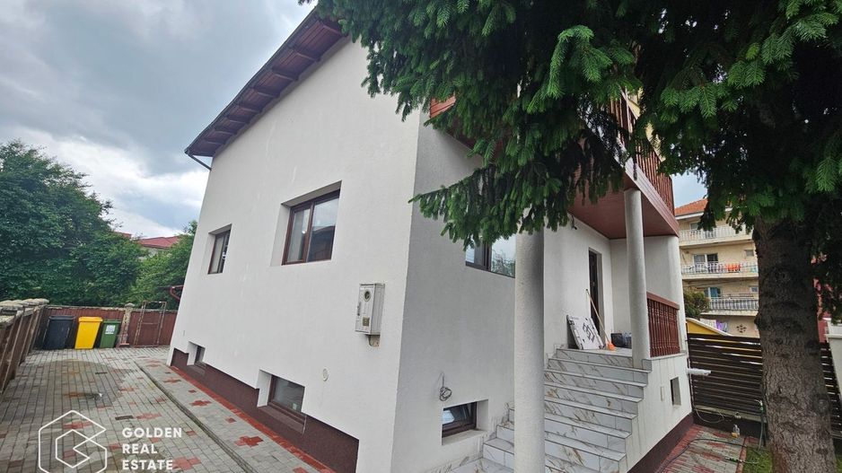 Vila cu 5 camere, 4 bai, Otopeni-centru, COMISION 0, renovata complet - Poză 15