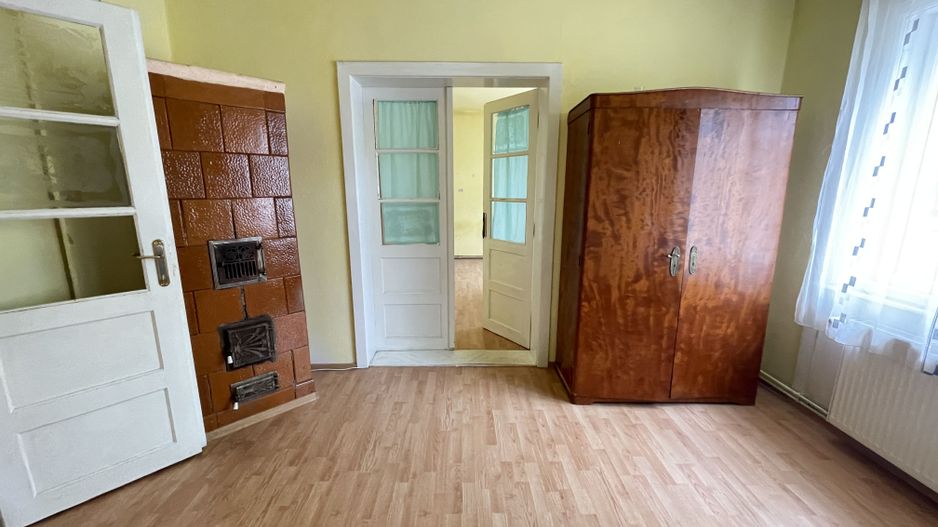 CASA CU TEREN MARE IN ZONA MEHALA - Poză 3