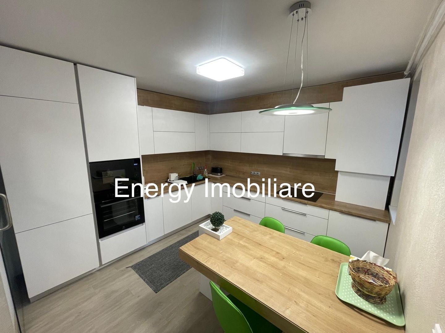 Apartamrnt lux cu 2 camere, zonă Central - Poză 6