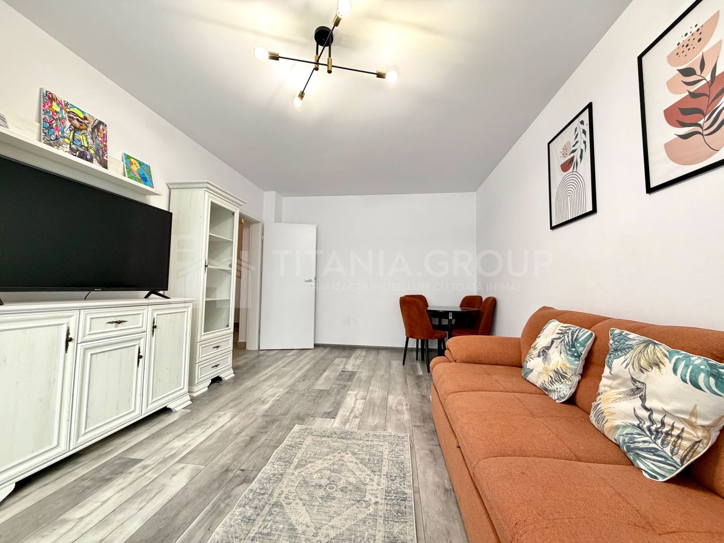 Apartament spatios 3 camere decomandat, parcare, zona Coresi, 3-6 luni - Poză 2