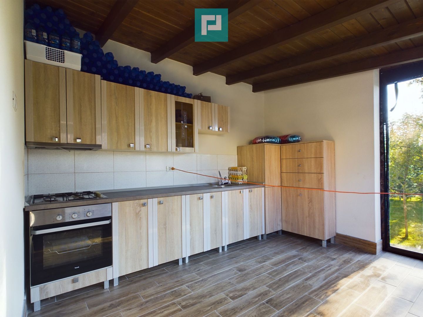 Vilă cu mansardă în Bujac - Poză 24