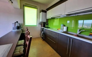 Apartament de închiriat – 3 camere, terasă panoramică, zona Grand Hote - Poză 2