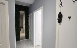 Apartament cu 3 camere (curte) MUTARE IMEDIATA - Poză 3