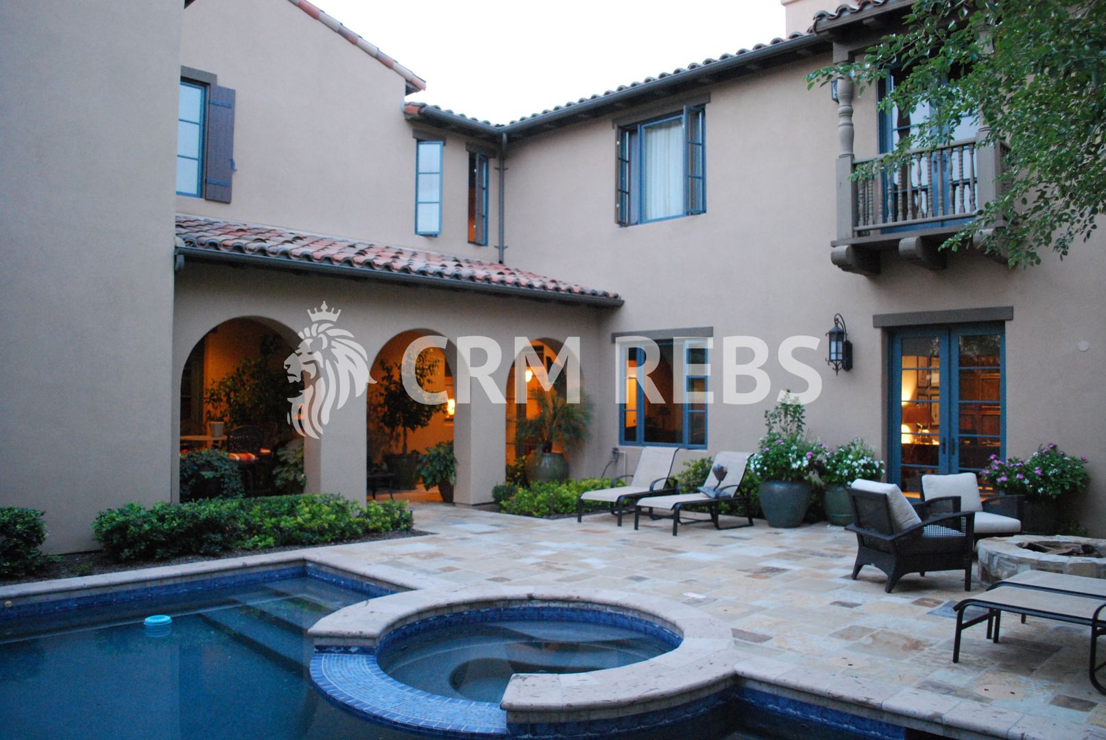 Casa cu potential de extindere de vanzare in Centru - Poză 12