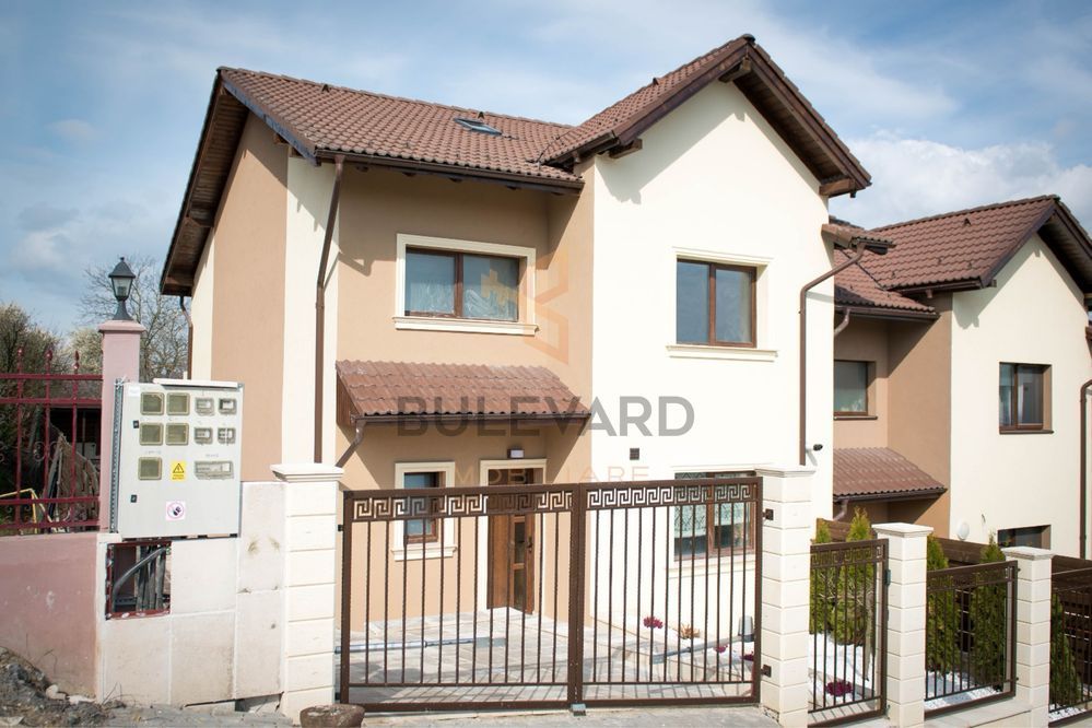 Casa cu piscina, cartier Gruia - Poză 2