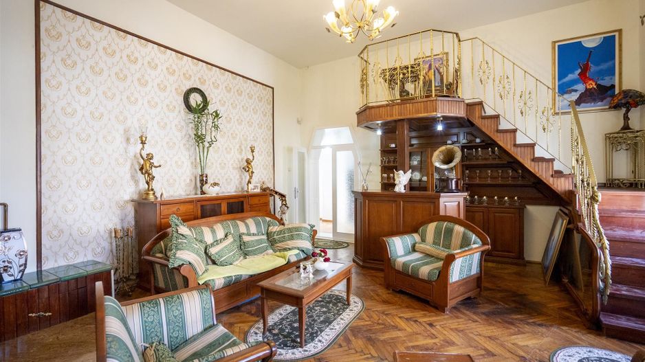 ULTRACENTRAL Apartament 3 camere cu 2 locuri de parcare - Poză 2