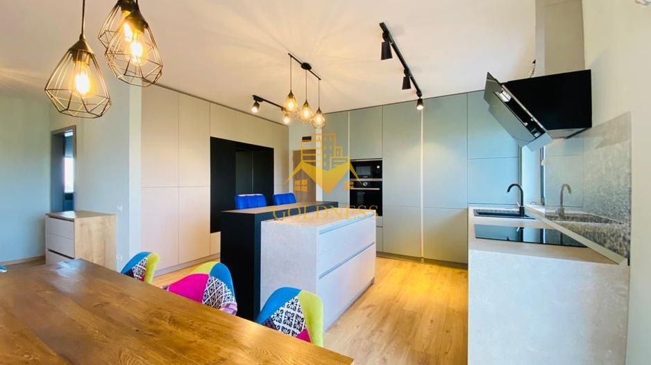 Penthouse, 3 camere, 2 bai, 2 parcari, Europa Zona Leroy Merlyn,Toyota - Poză 2