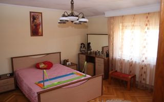 Casă / Vilă cu 3 camere de vânzare în zona Bartolomeu - Poză 138