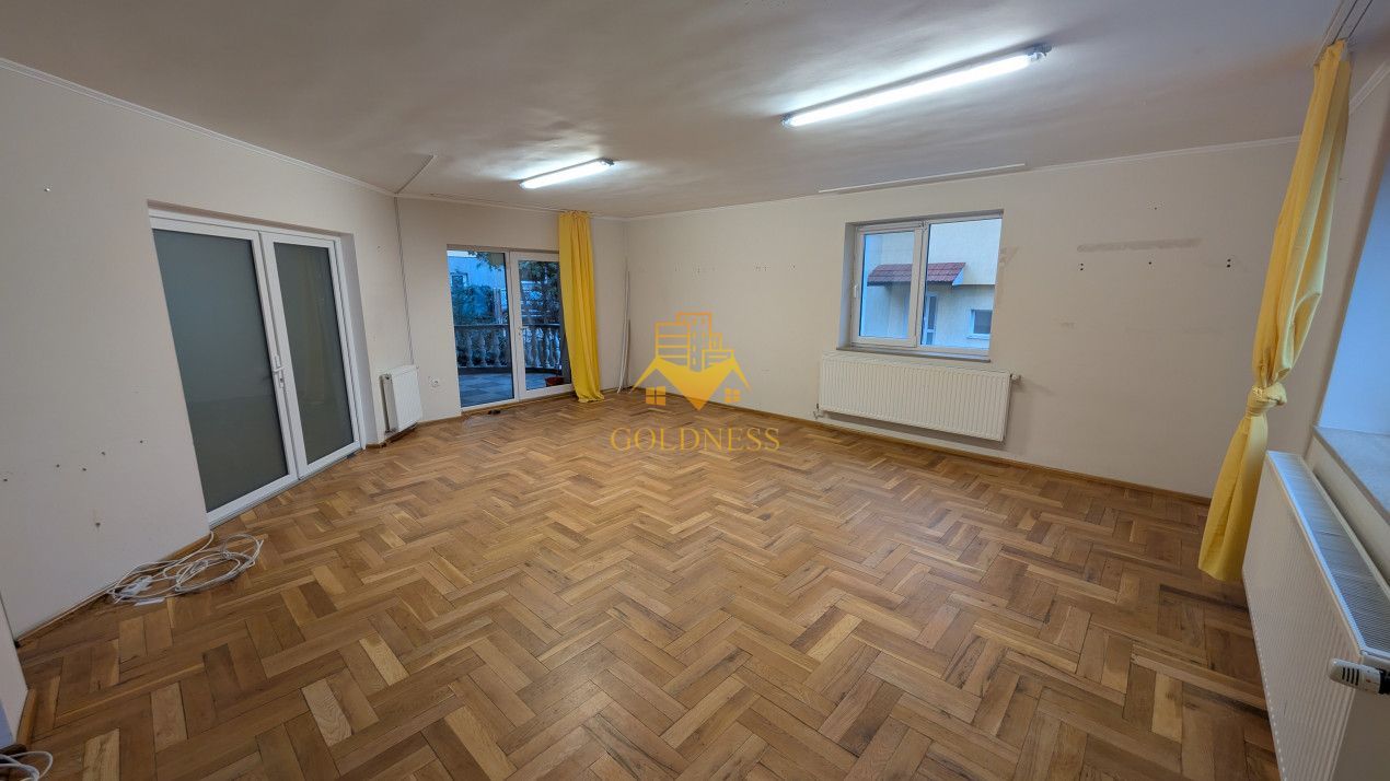 Casa/Spatiu de birou,Andrei Muresanu, 9 Camere,10 Parcari,Curte 2000mp - Poză 3