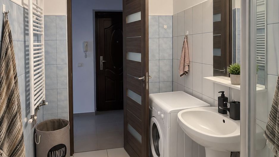 Garsonieră cochetă în Tilișca 40 mp + balcon generos Etaj 1 - Poză 7
