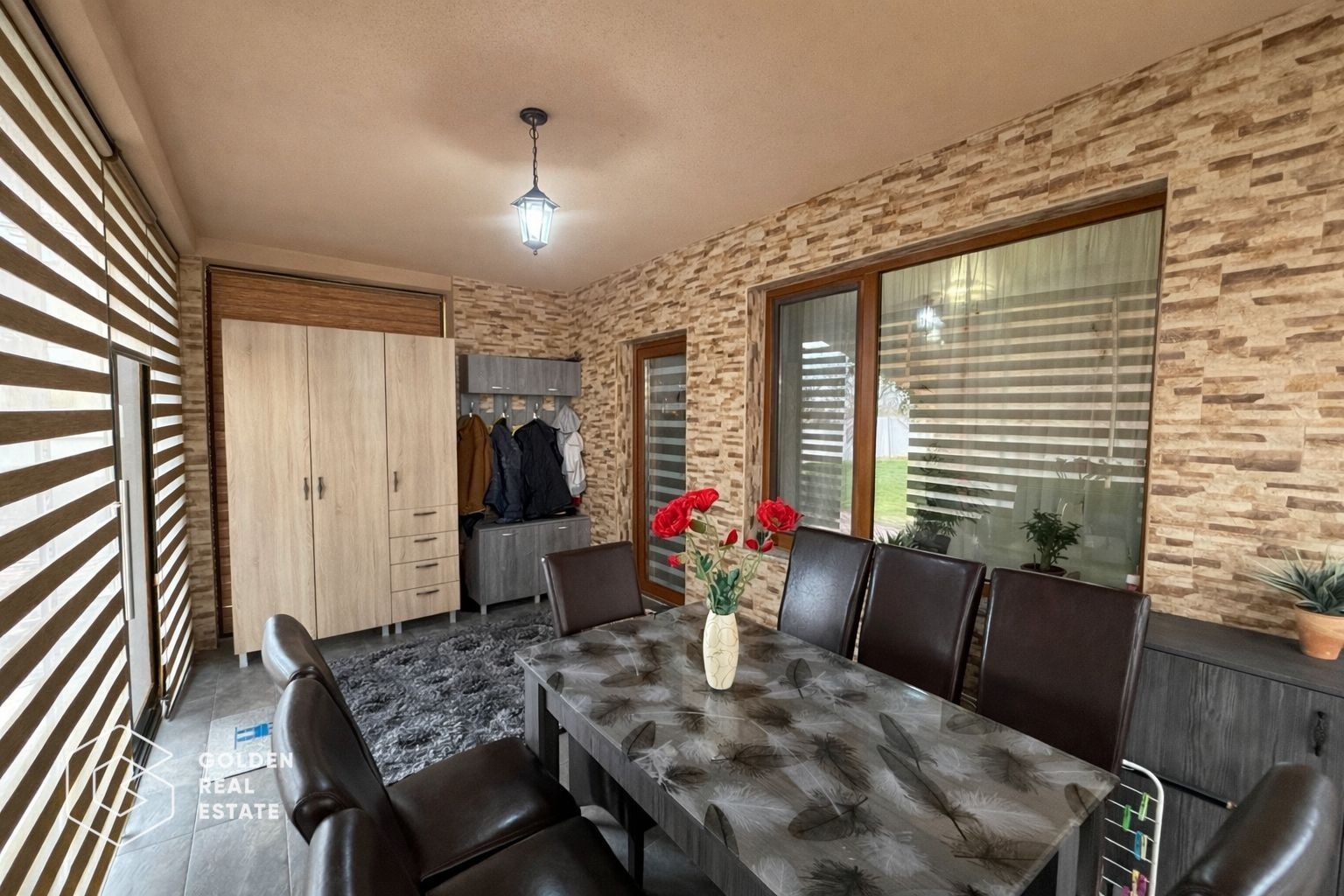 Vila la cheie, 3 camere Mandruloc, 1055mp teren, garaj, la 13 km de Arad - Poză 12