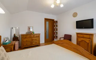 Vilă individuală cu 5 camere, piscină și curte generoasă | Mogoșoaia - Poză 20
