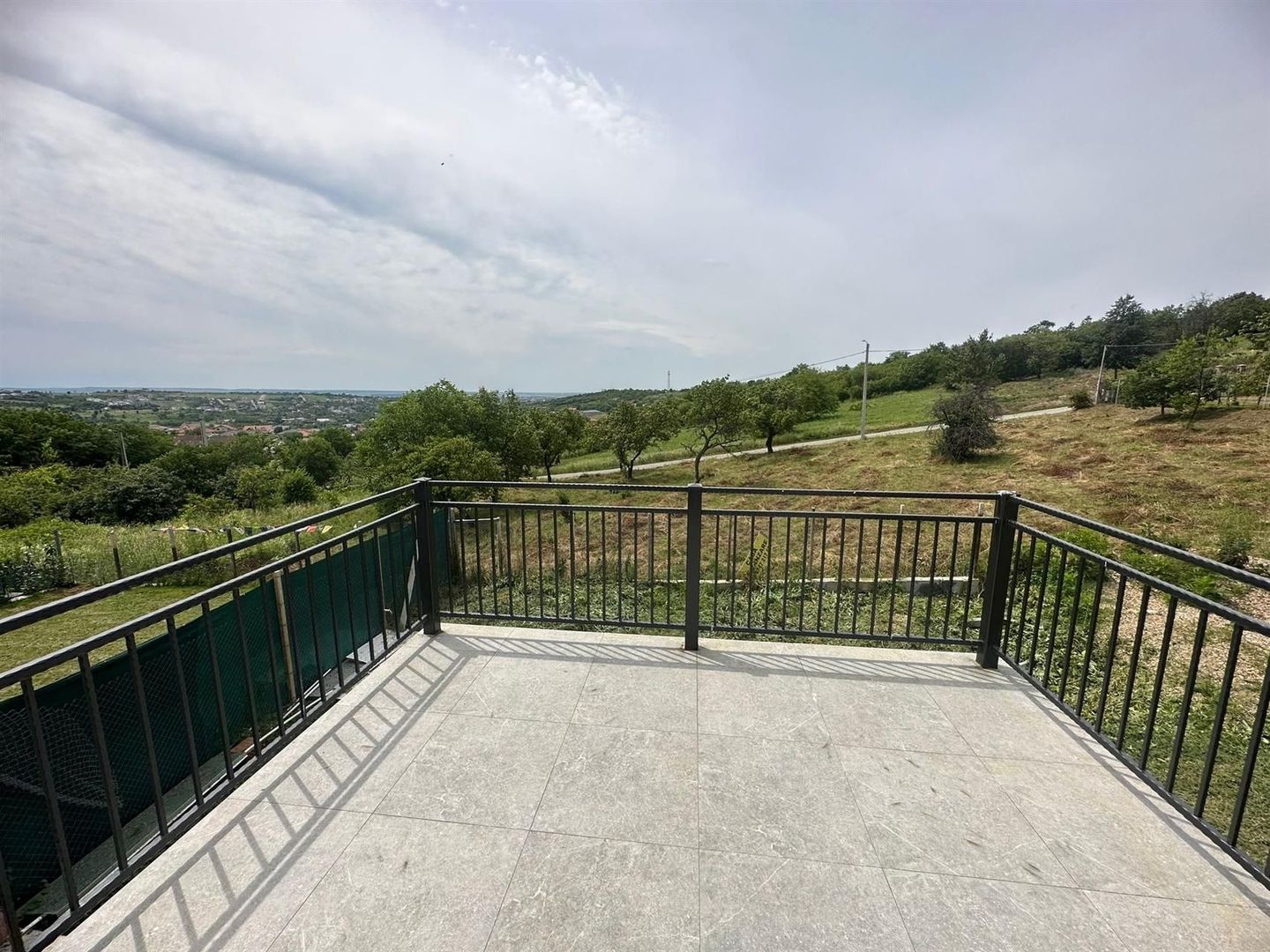 Casa 4 camere zona Dealuri - Poză 1