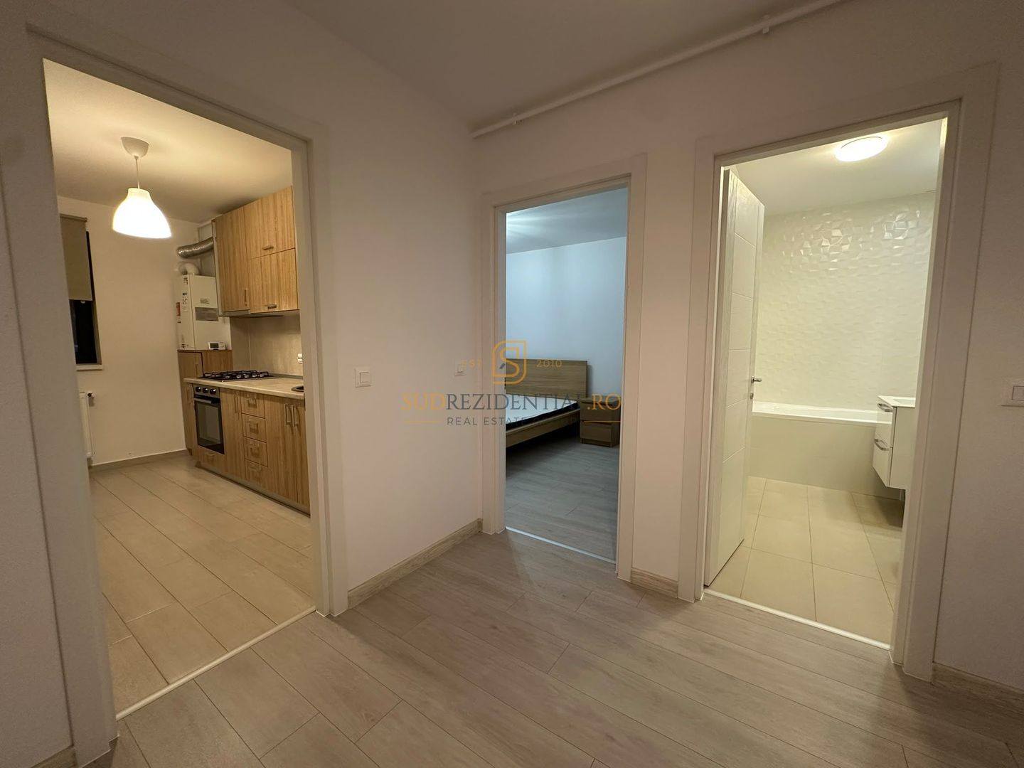 Apartament 2 camere, grădină proprie + loc de parcare inclus - Poză 5