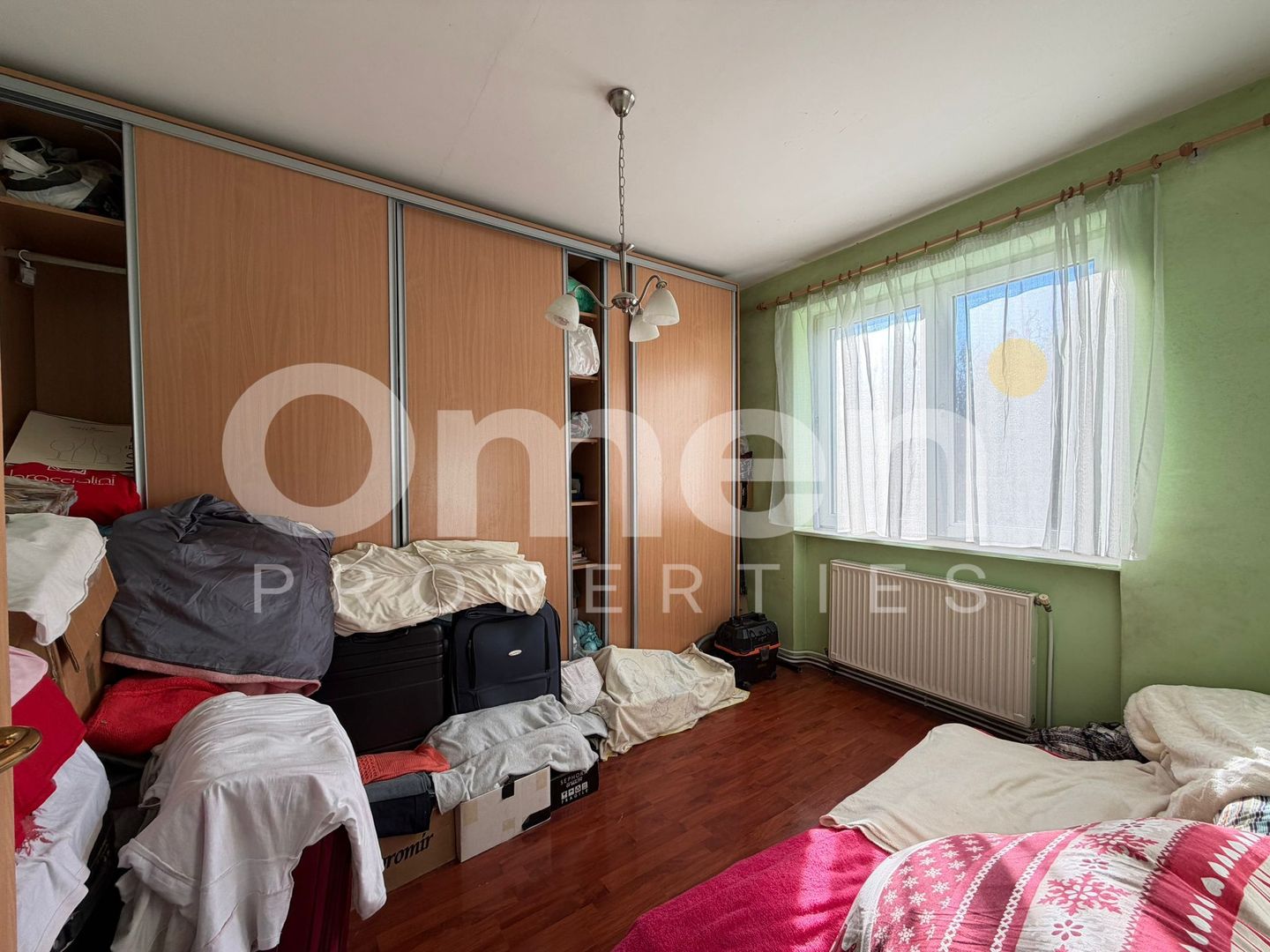 Apartament cu 3 camere, decomandat, etaj intermediar, zona Iuliu Maniu - Poză 3