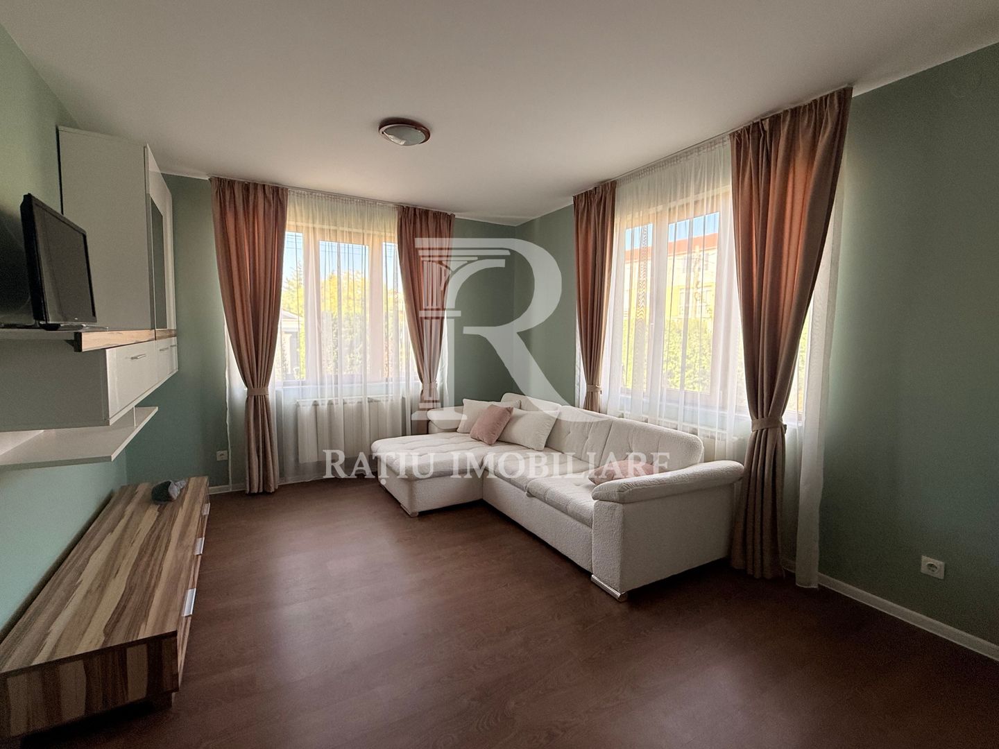 Casă spațioasă de închiriat | 4 dormitoare | Sânmartin - Poză 26