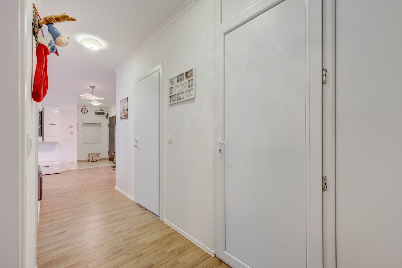 Apart. 3 cam. Decom.+2 Bai+2 Parcări ! Adora Urban Village ! - Poză 6