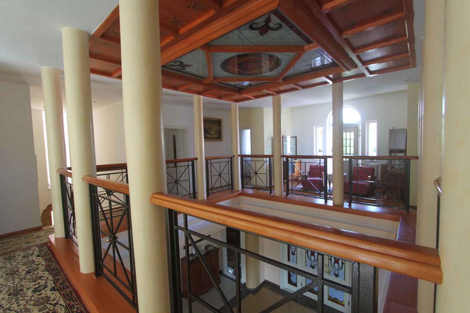 Casă / Vilă cu 8 camere de vânzare în zona Semicentral - Poză 25