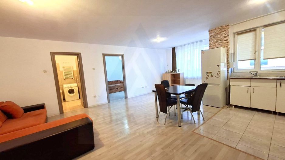 Apartament 3 camere 77 mp utili si parcare privata in zona Rahovei - Poză 1