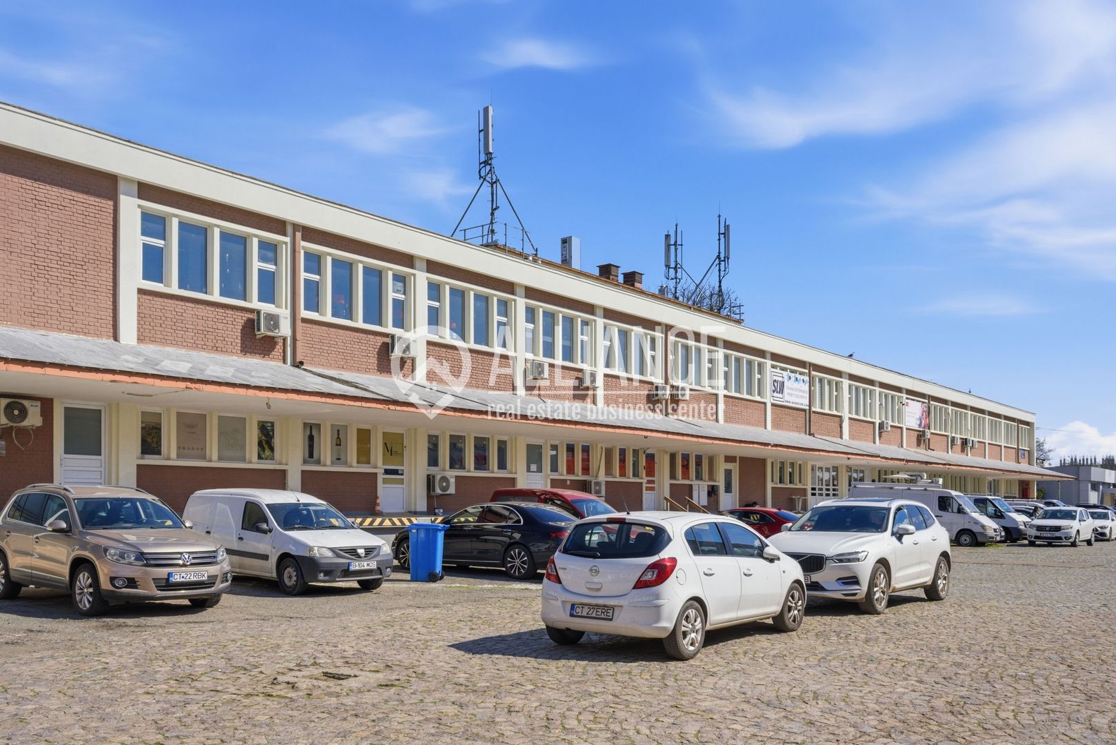 FALEZA NORD cladire multifunctionala 4600 mp cu acces din Bdul Mamaia! - Poză 3