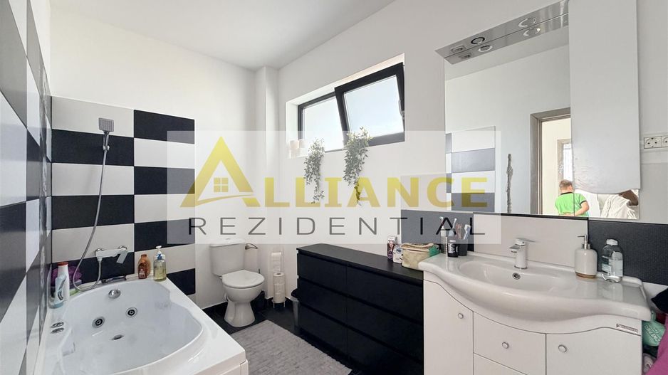 casa de vanzare || mobilata utilata || 4 camere - Poză 11