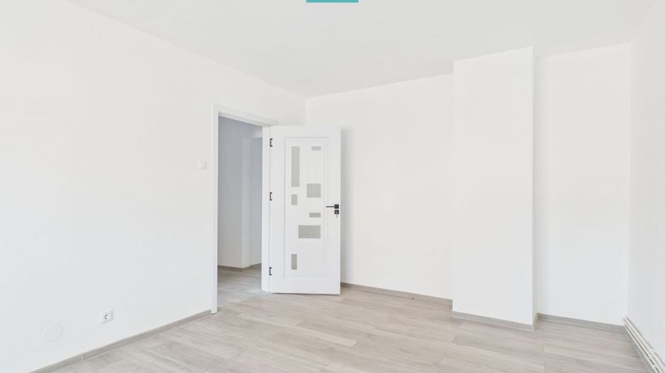 Ap. 4 camere, bloc anvelopat, 2 băi Freidorf - Poză 5