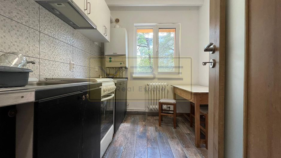 Apartament 2 dormitoare + living Podu Ros - Poză 14