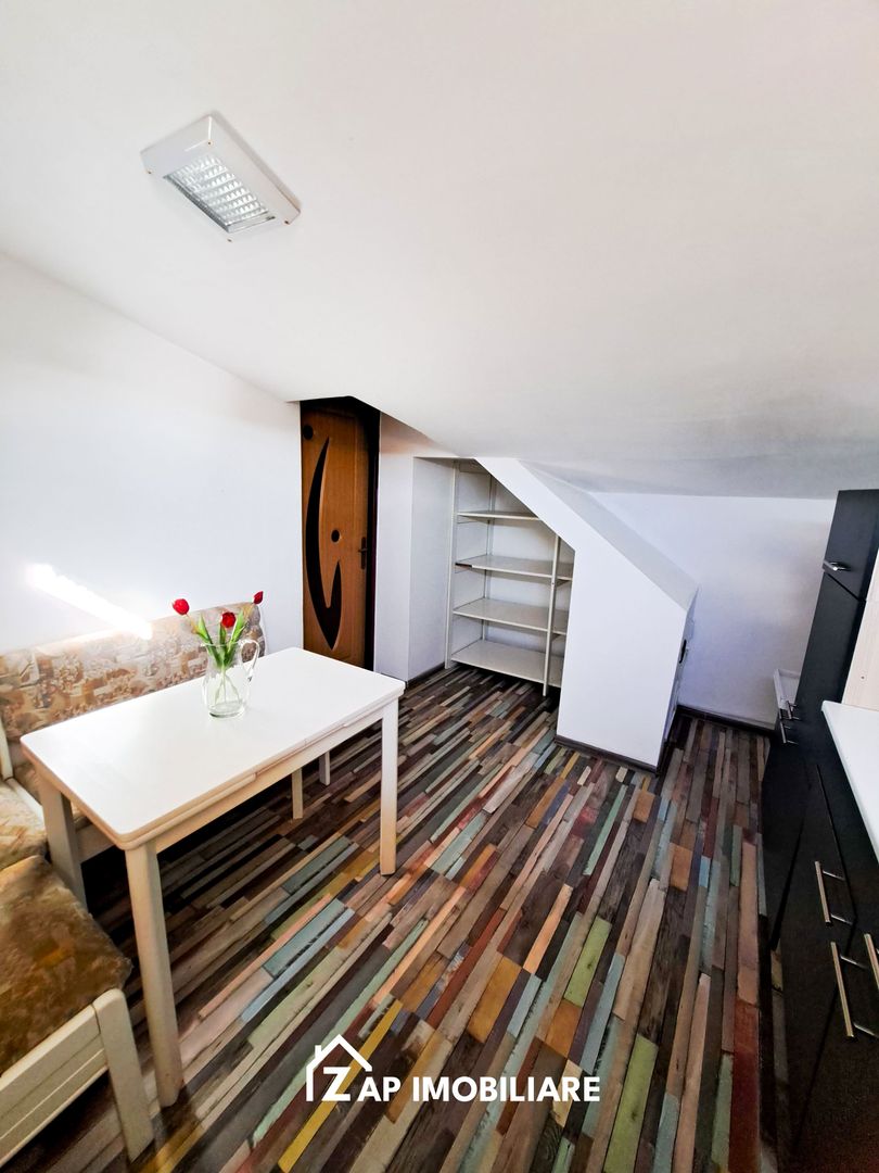 Ap 3 Camere la Mansardă de Casă - Utilități Separate - Poză 11
